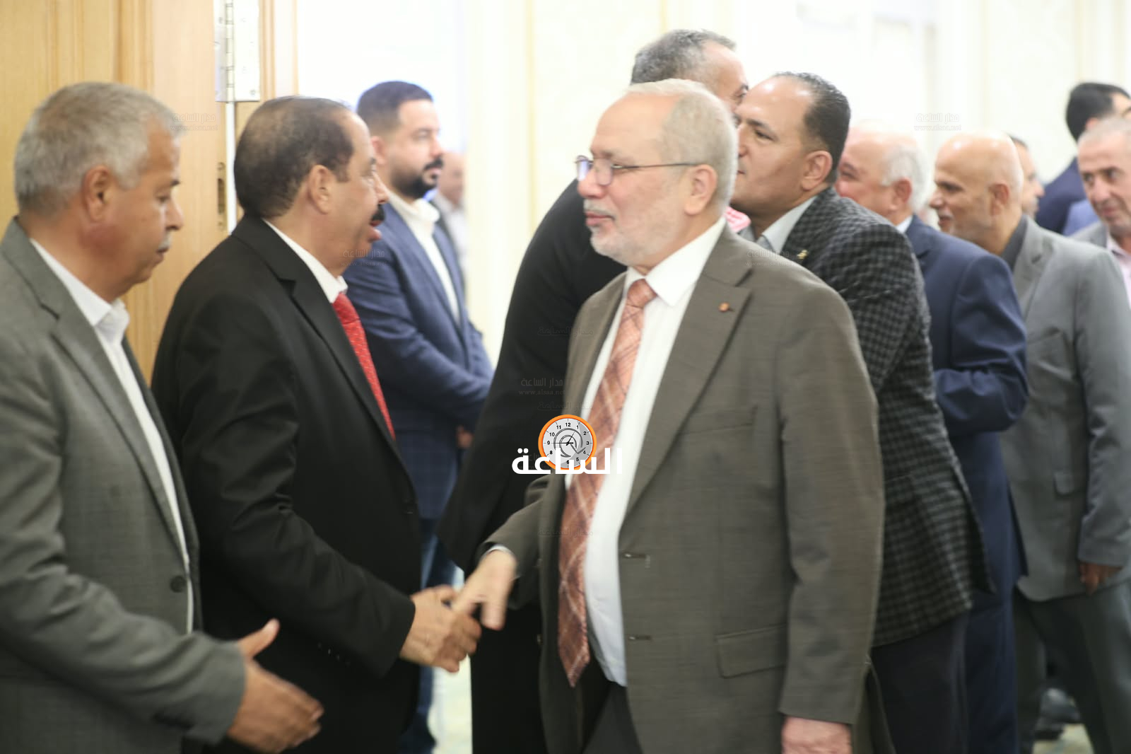 Madar Al-Saa Images 0.8269445551917399