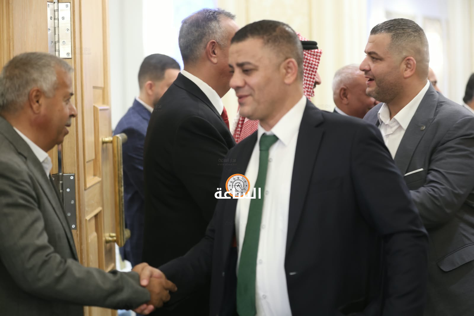 Madar Al-Saa Images 0.706664483510657