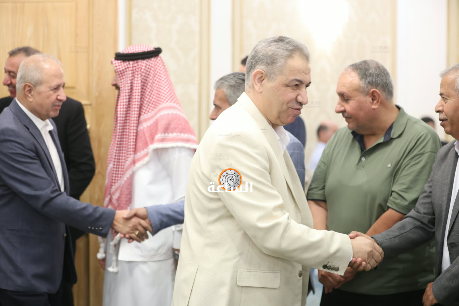 Madar Al-Saa Images 0.4928920313179157