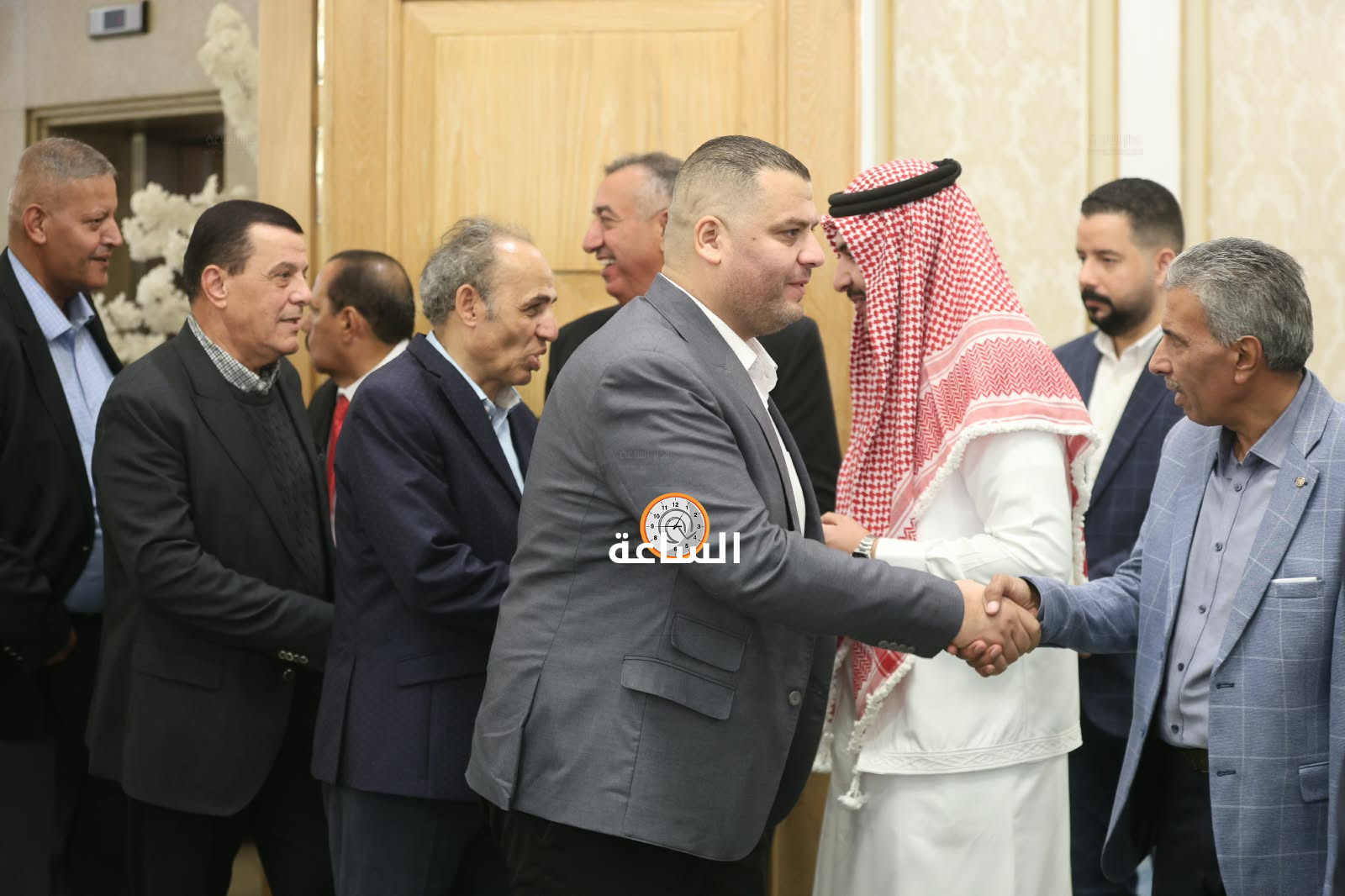Madar Al-Saa Images 0.595276512468071