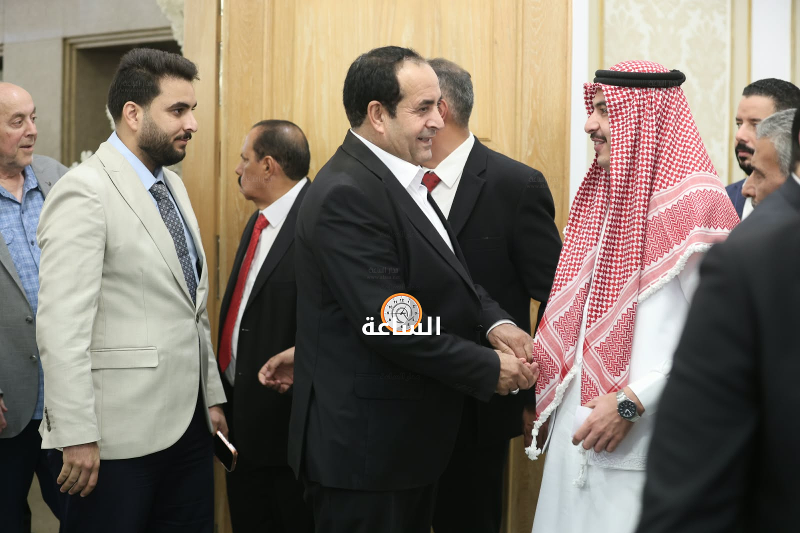 Madar Al-Saa Images 0.3046136278324396