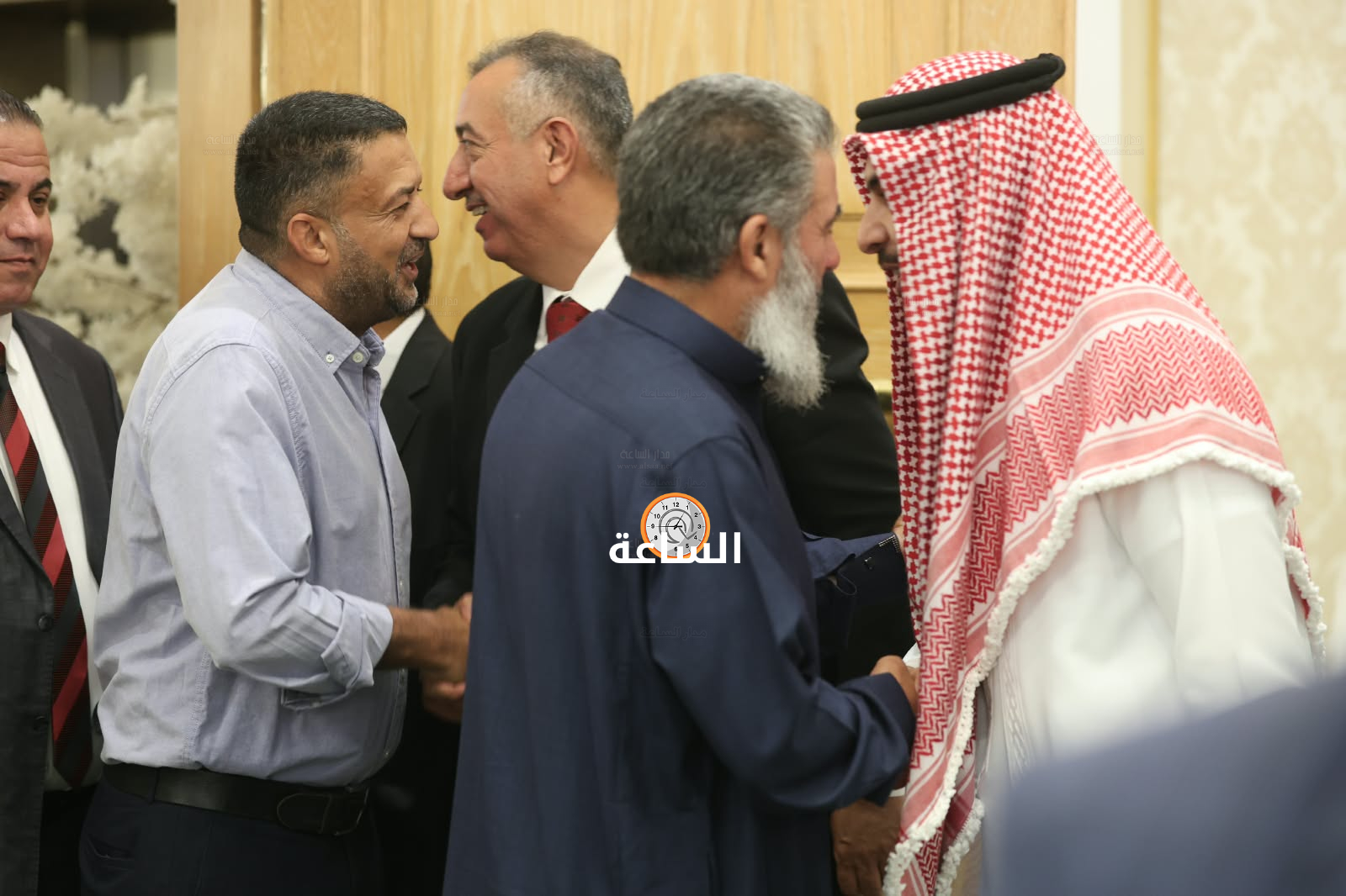 Madar Al-Saa Images 0.2992035090656515