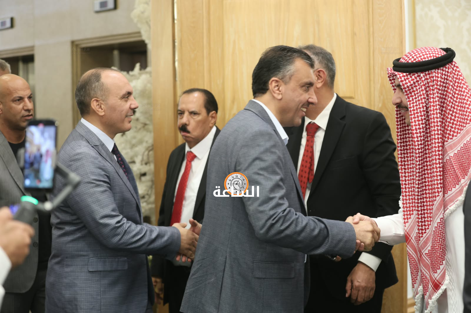Madar Al-Saa Images 0.9637032105305833