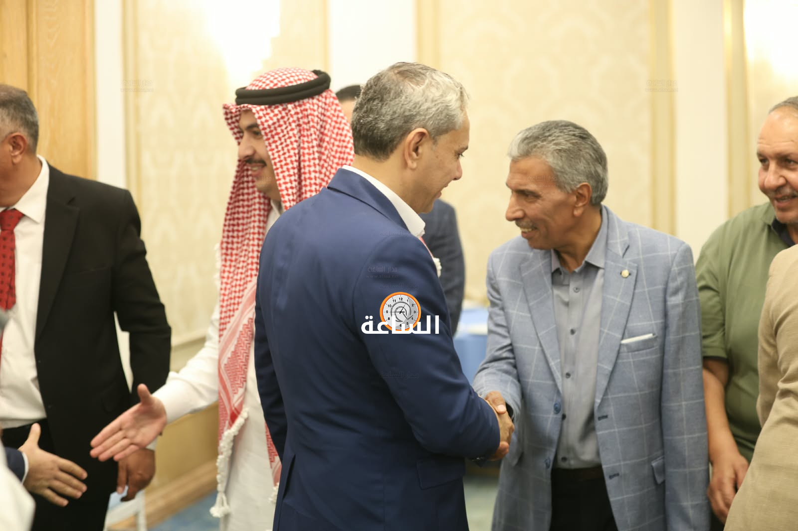 Madar Al-Saa Images 0.8267481423388616