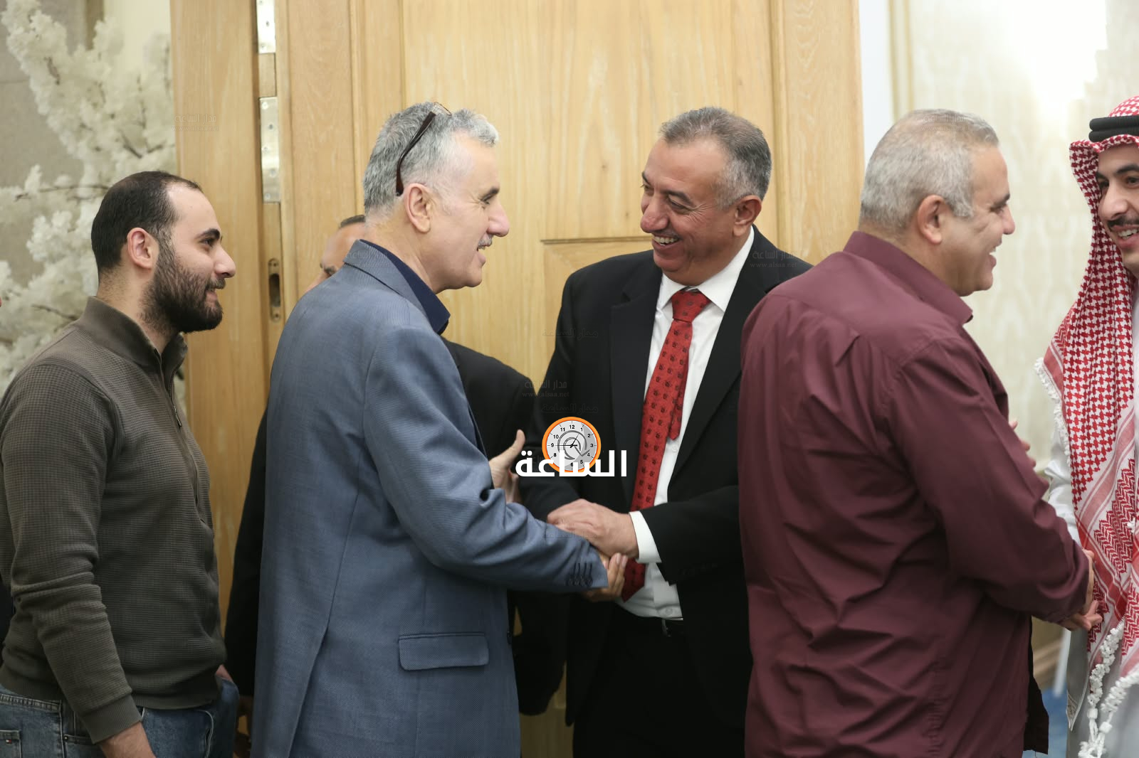 Madar Al-Saa Images 0.4525417611012812