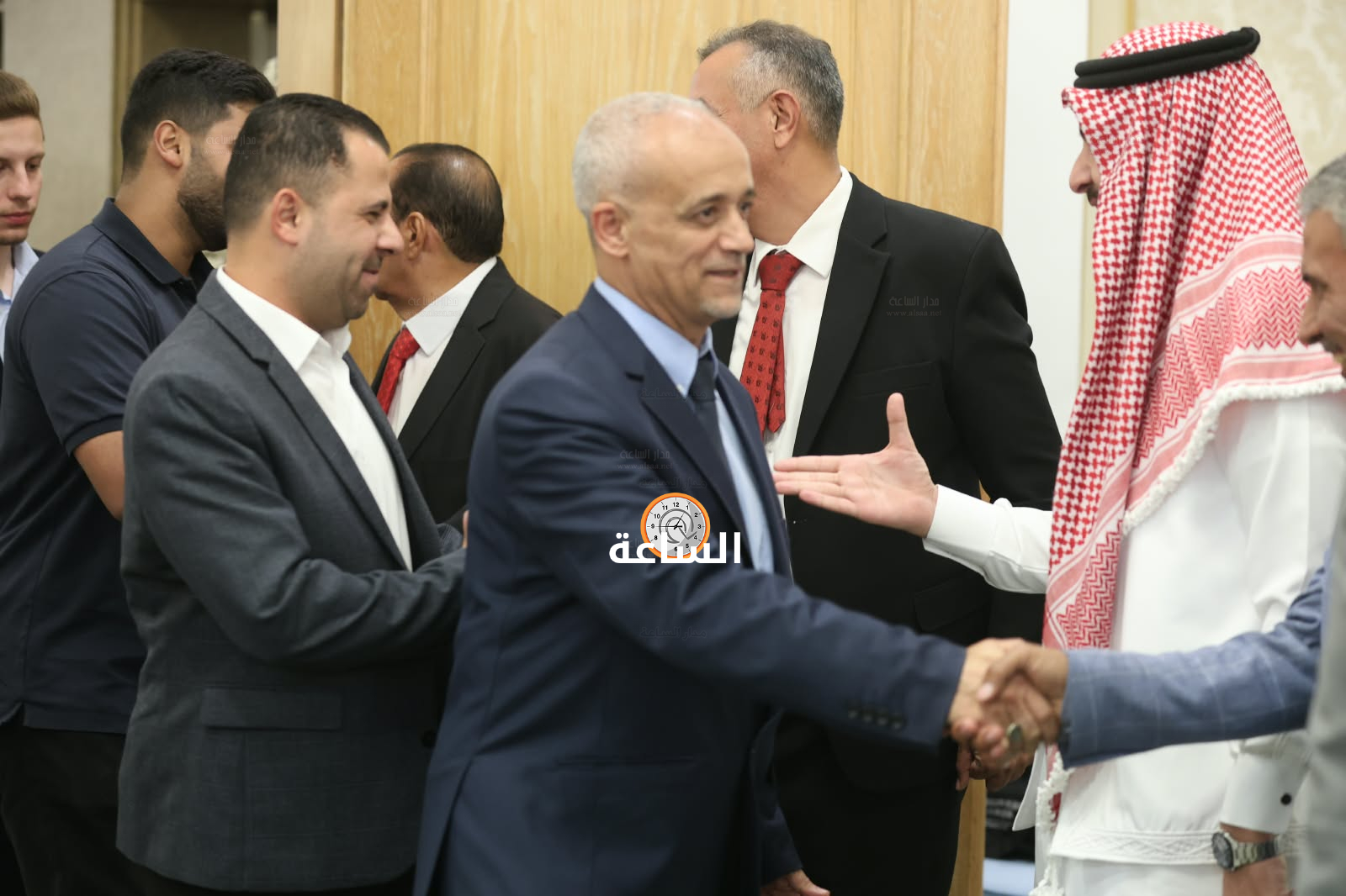 Madar Al-Saa Images 0.37897035576821503