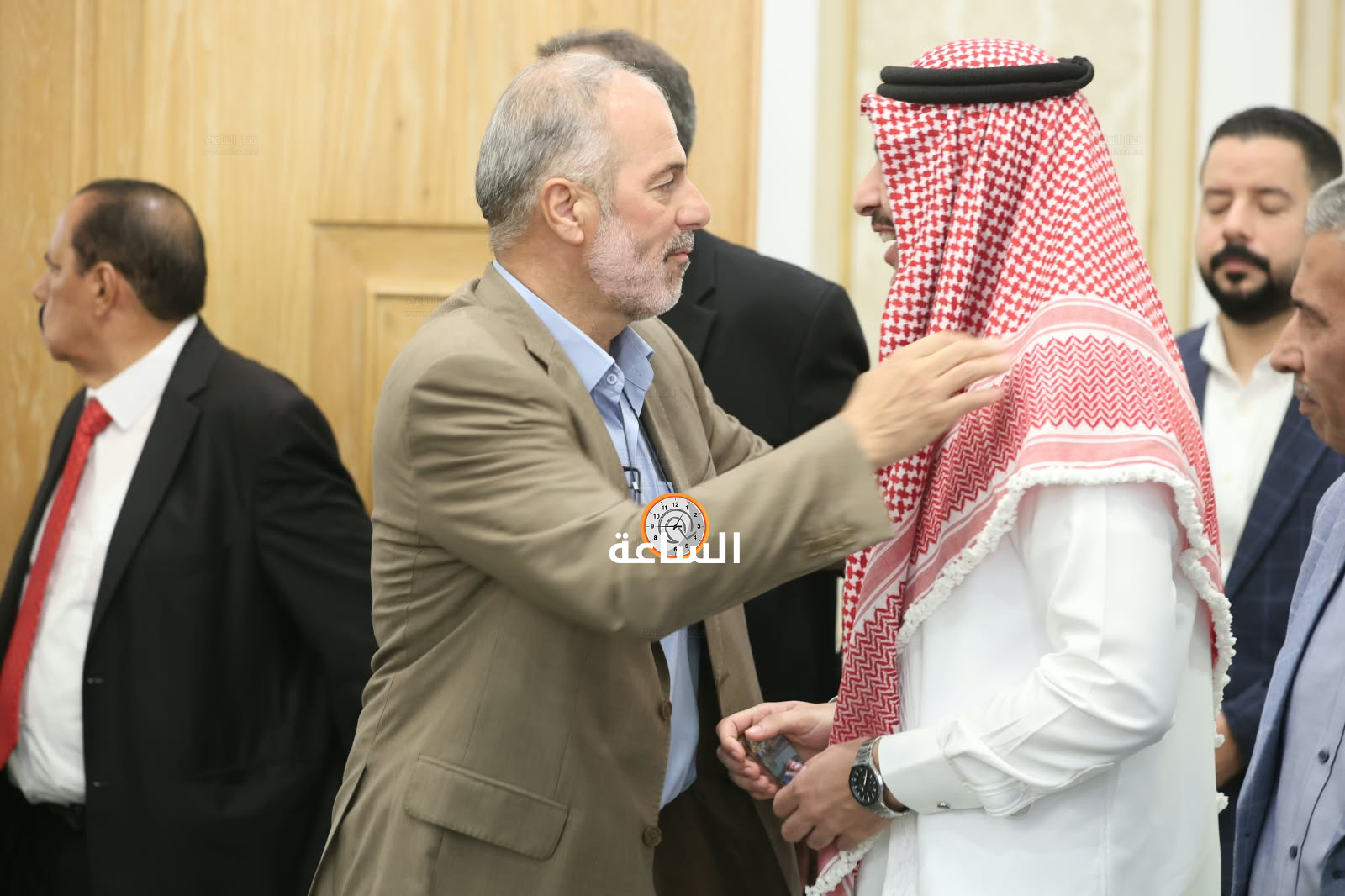 Madar Al-Saa Images 0.8296557265757405