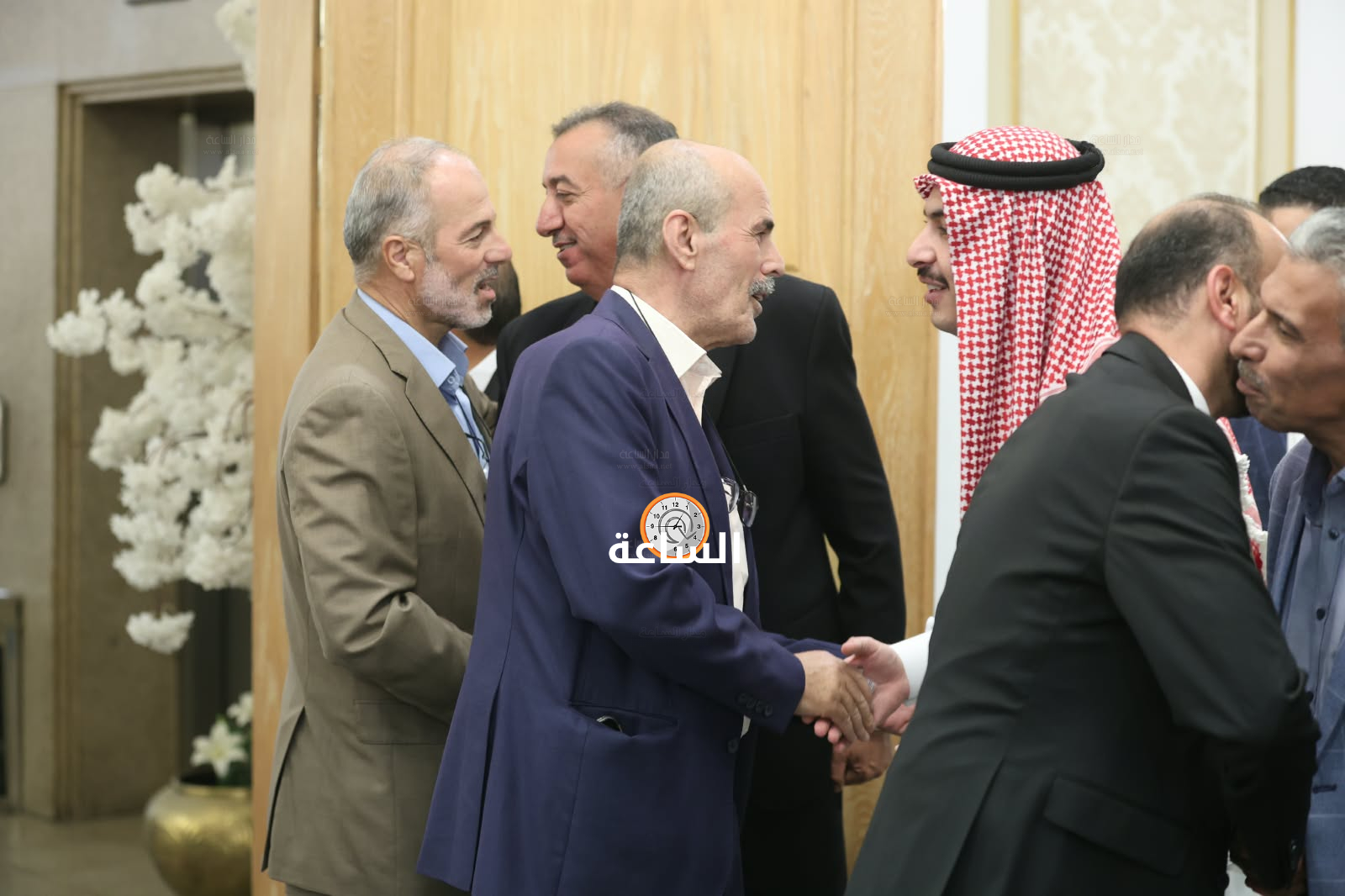 Madar Al-Saa Images 0.951439383208219