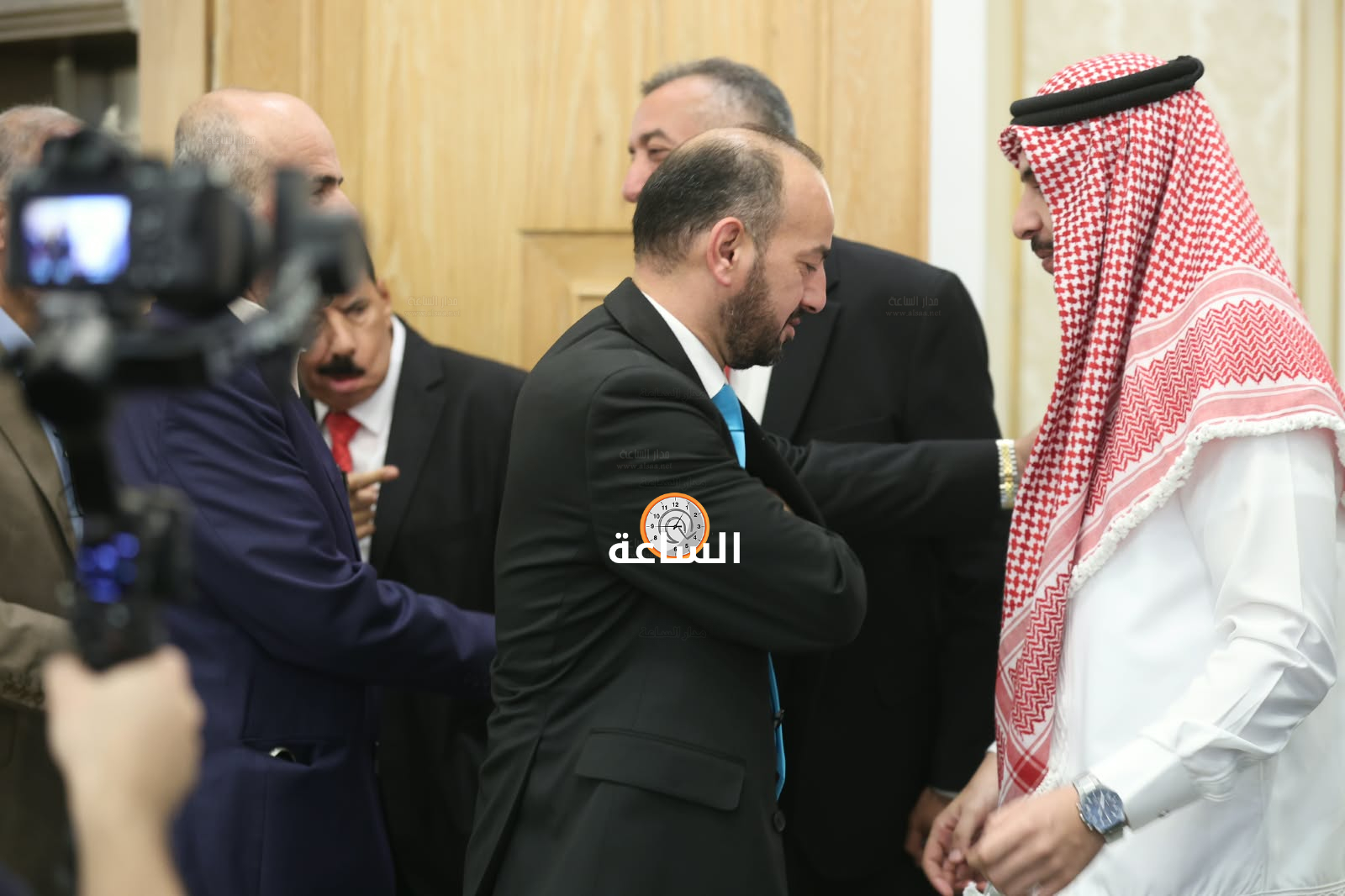 Madar Al-Saa Images 0.8628772509465996