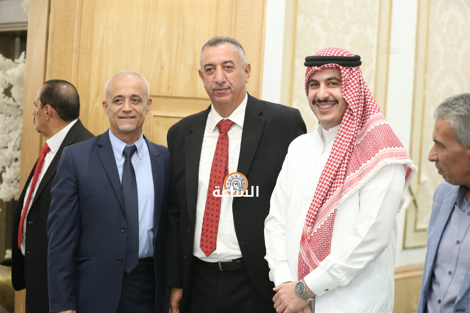 Madar Al-Saa Images 0.802090292944283