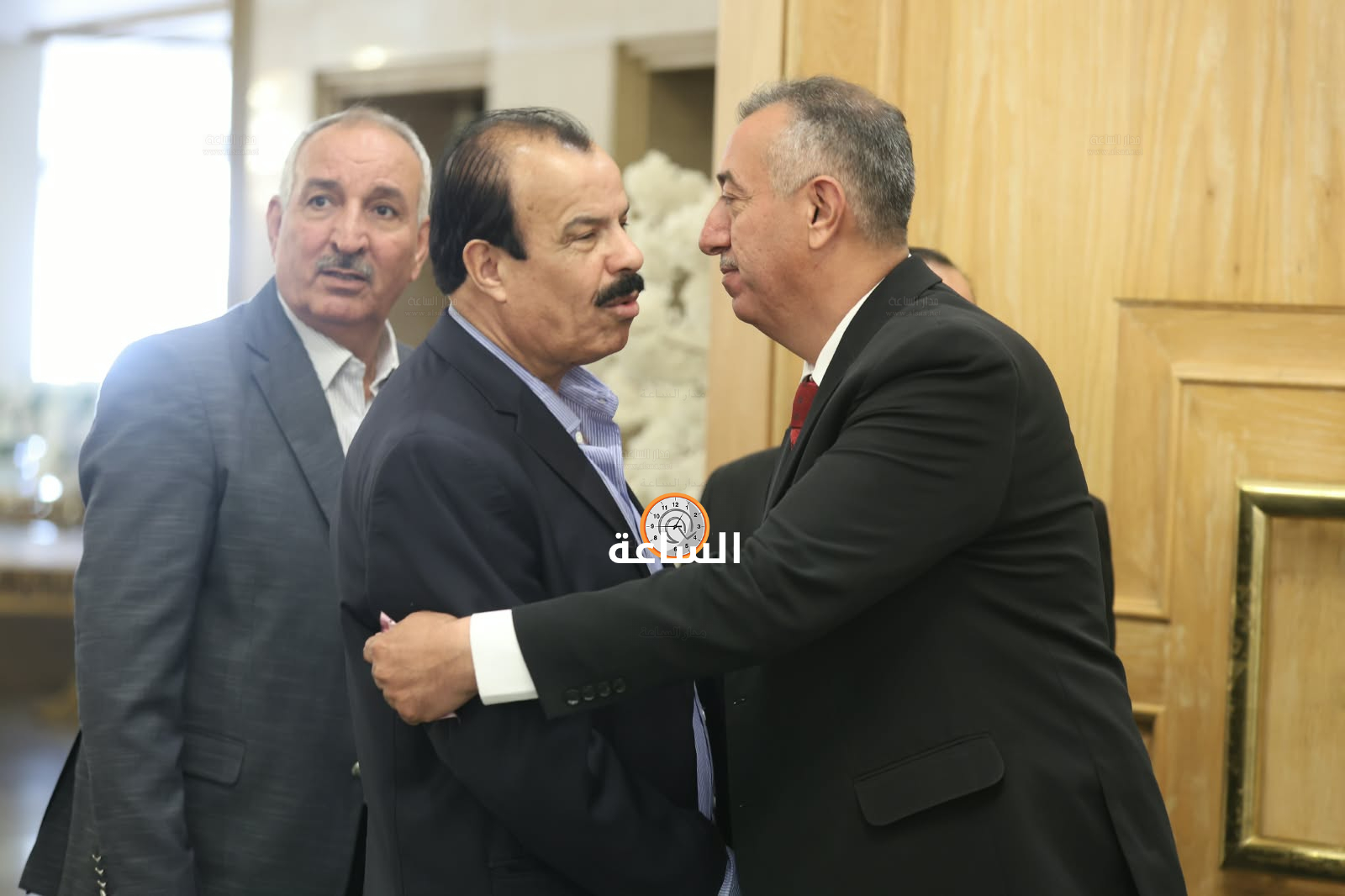 Madar Al-Saa Images 0.7361640184856185