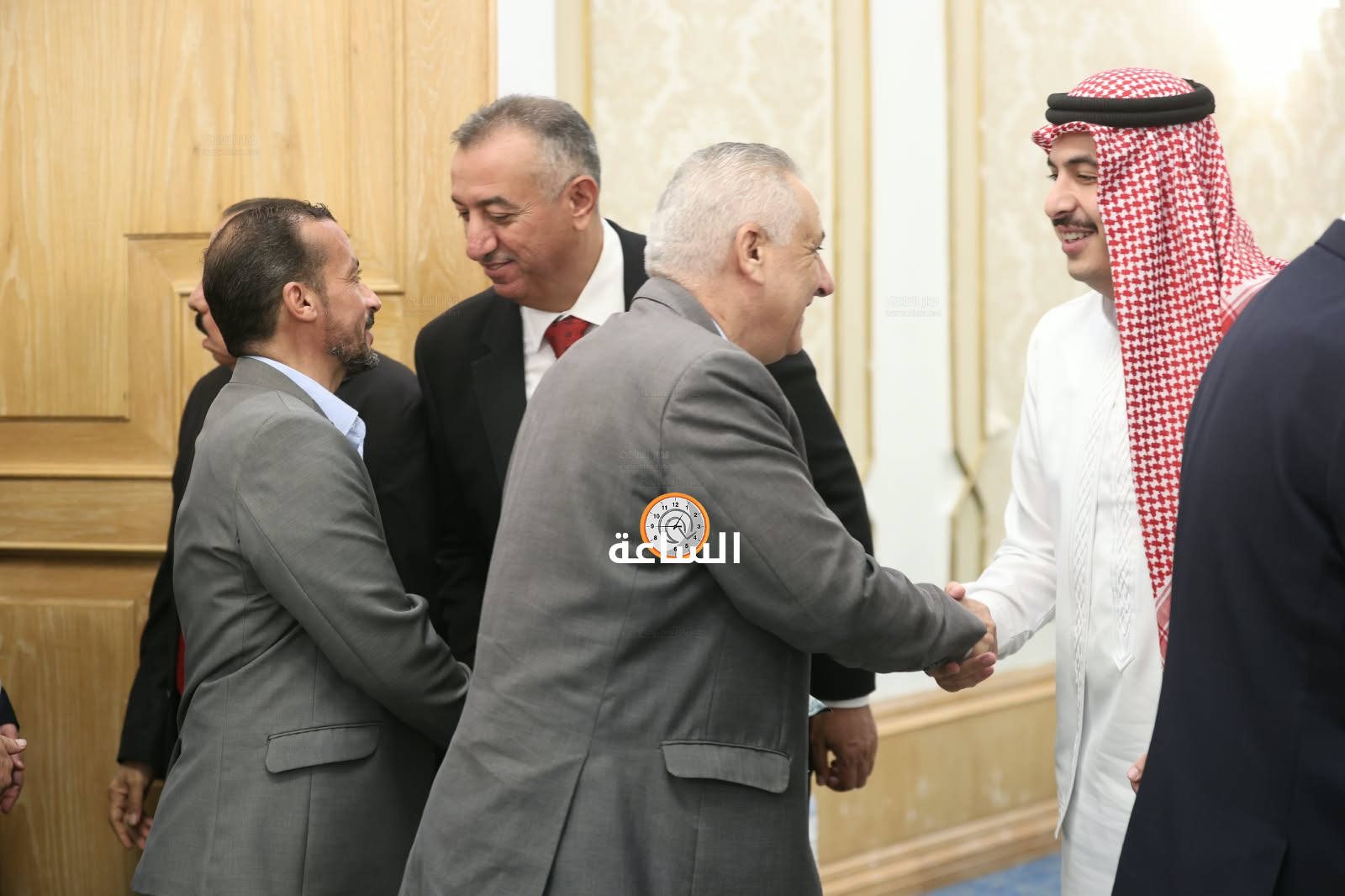 Madar Al-Saa Images 0.1659519207387261