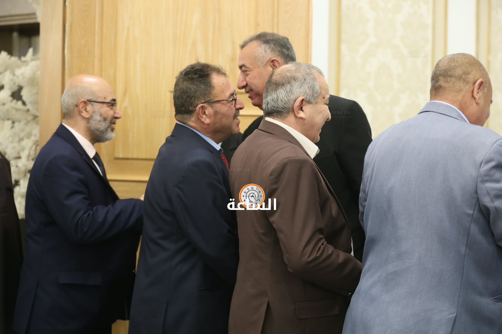 Madar Al-Saa Images 0.8447090230809606