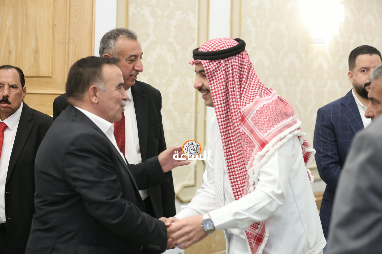Madar Al-Saa Images 0.9900372350225018