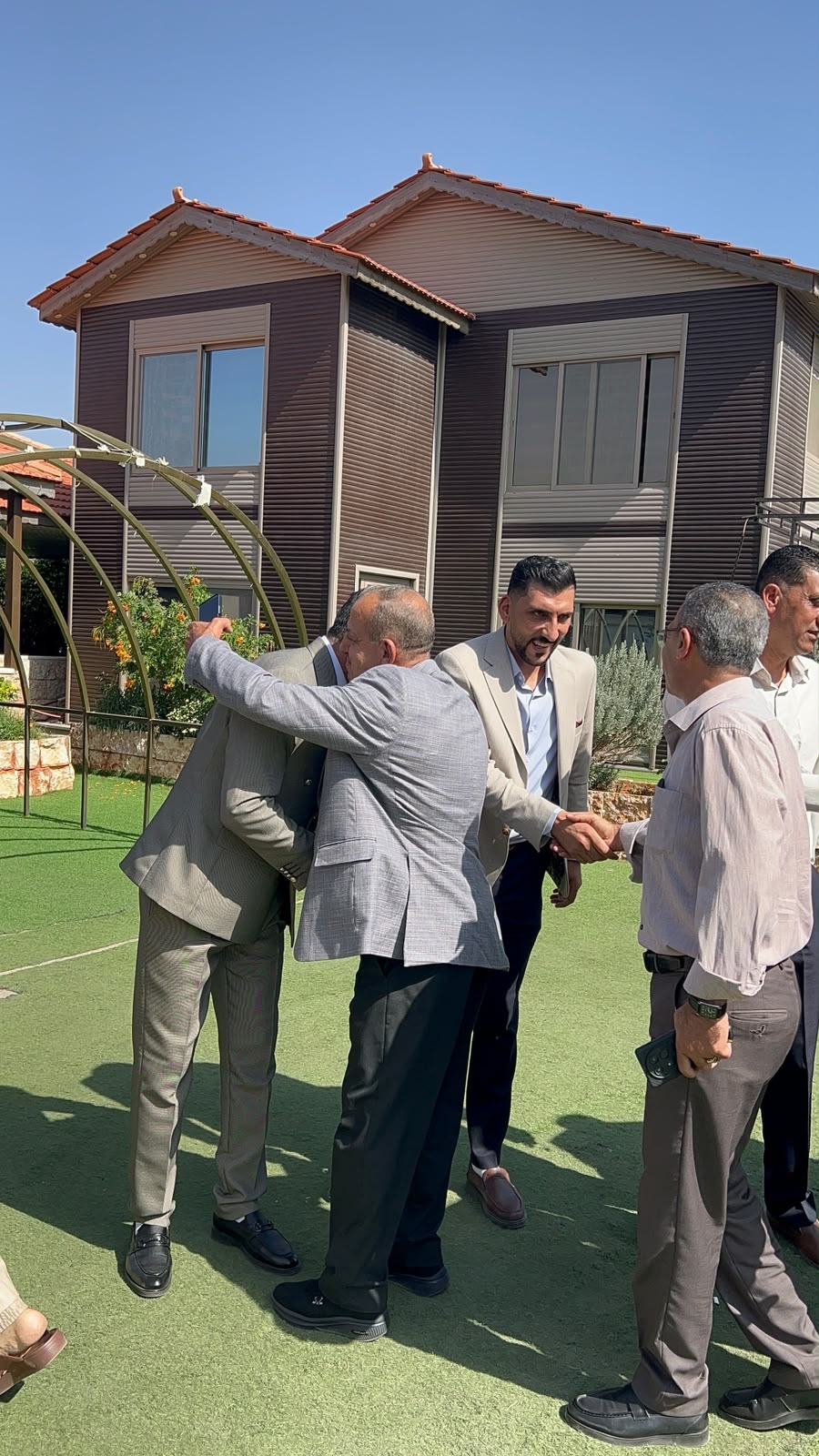 Madar Al-Saa Images 0.37120041576180274