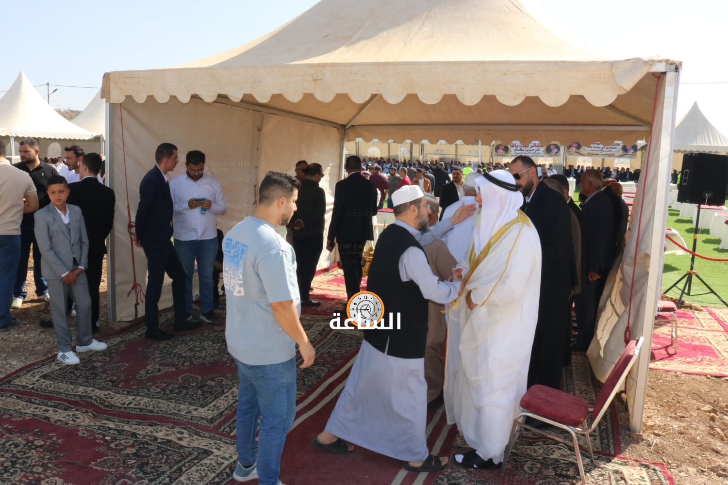 Madar Al-Saa Images 0.02476890294105638