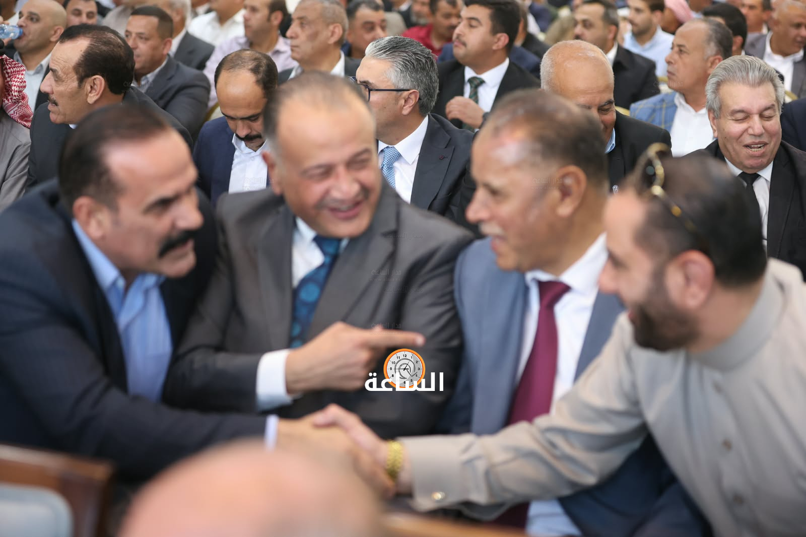 Madar Al-Saa Images 0.44117877202690625