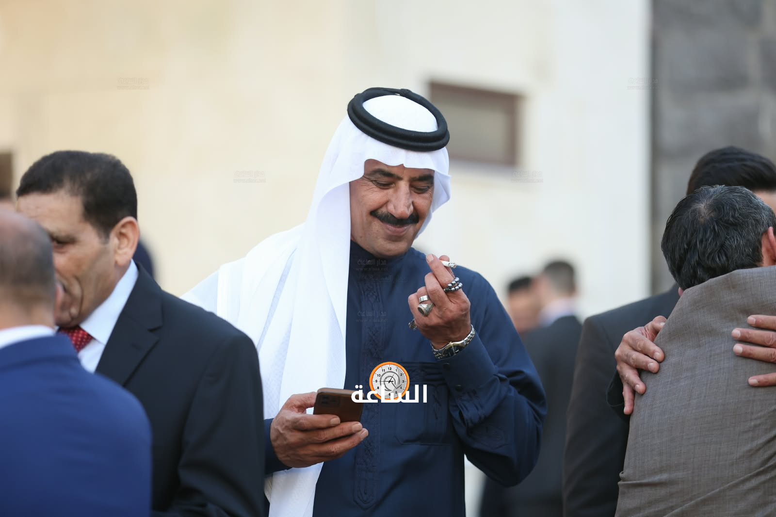 Madar Al-Saa Images 0.9587858082621938