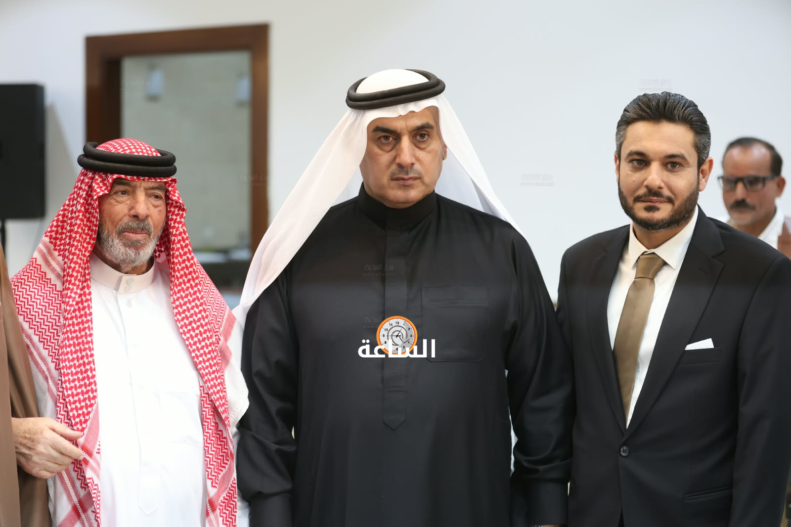 Madar Al-Saa Images 0.42496071418484105