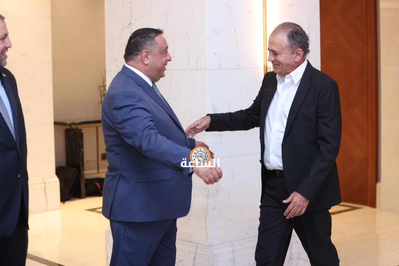 Madar Al-Saa Images 0.5858268787222832