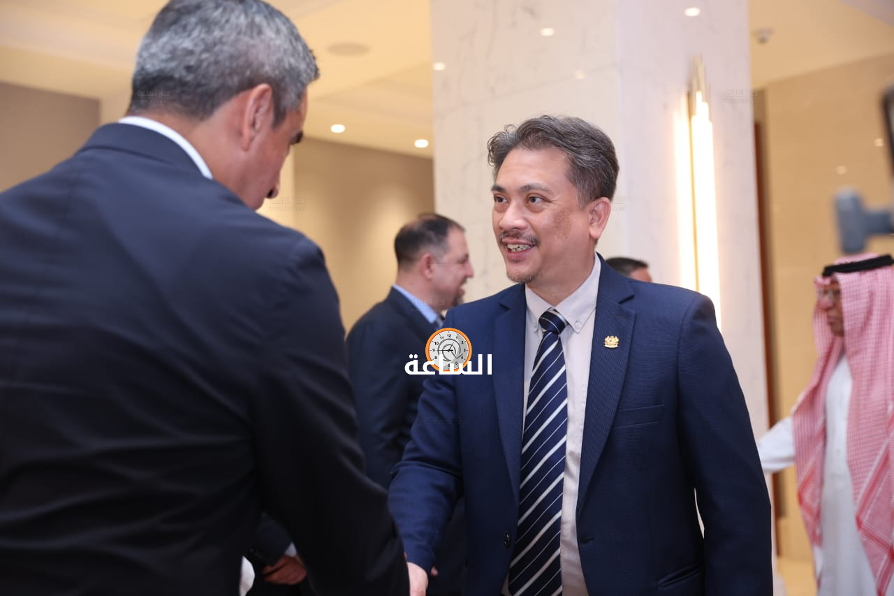 Madar Al-Saa Images 0.738301592027589
