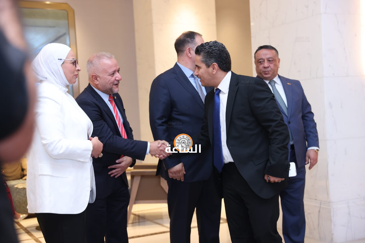 Madar Al-Saa Images 0.00490216944205768