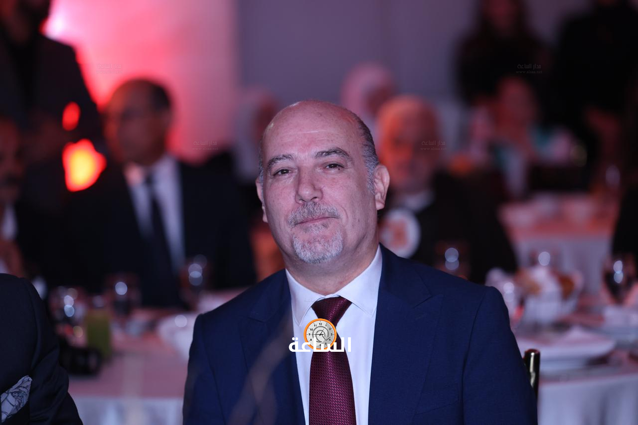 Madar Al-Saa Images 0.36529555217850185