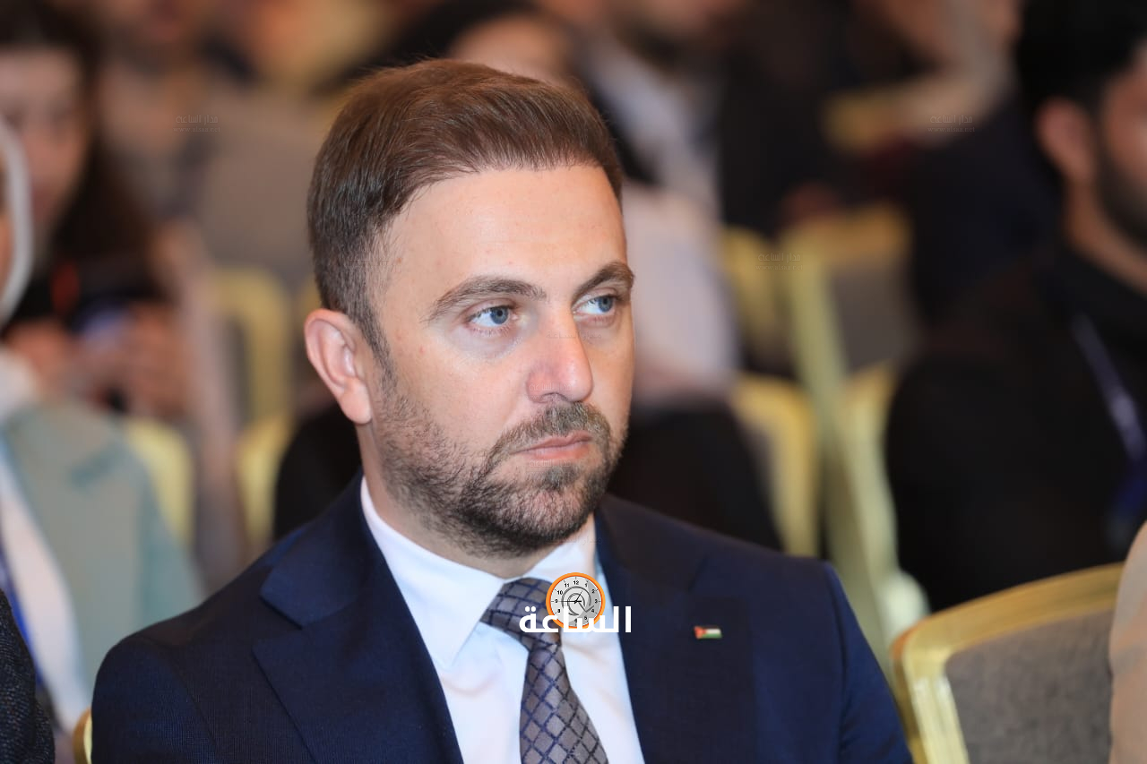 Madar Al-Saa Images 0.4059048624740147