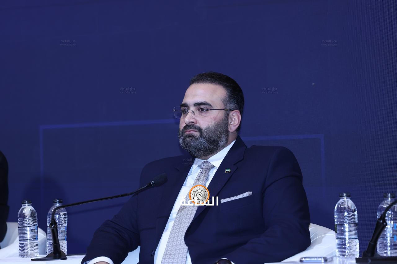Madar Al-Saa Images 0.7081789643496564