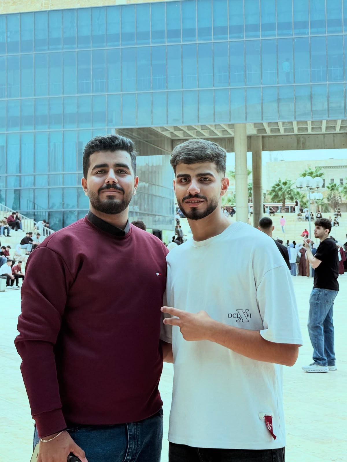 Madar Al-Saa Images 0.5009052640706612