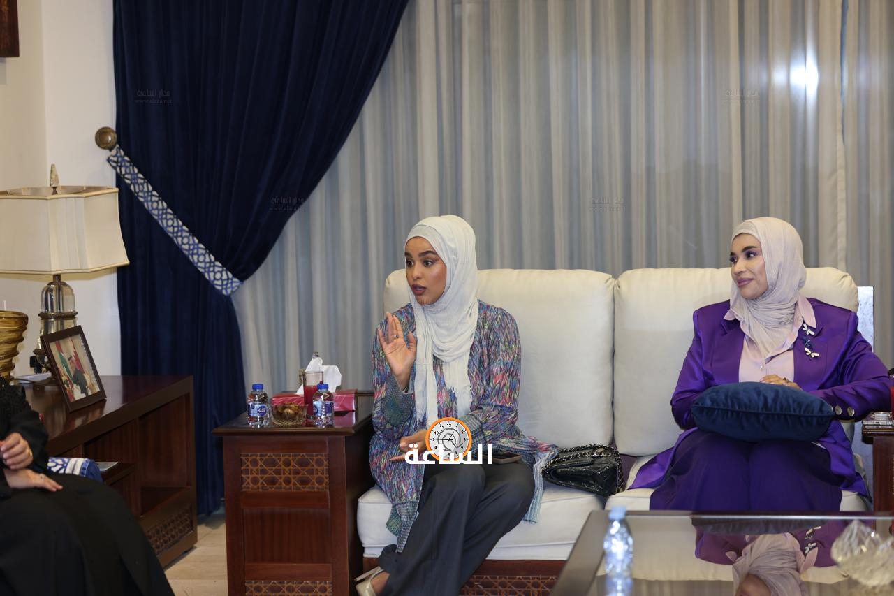 Madar Al-Saa Images 0.737237473606367