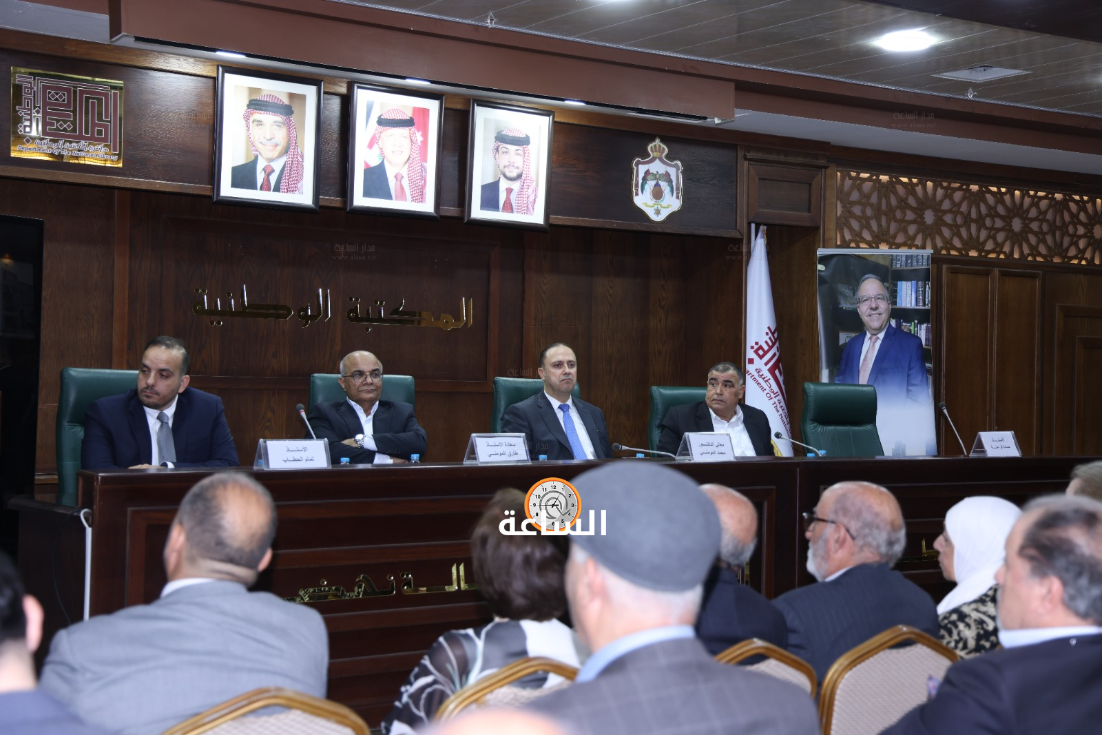 Madar Al-Saa Images 0.9292524658428287