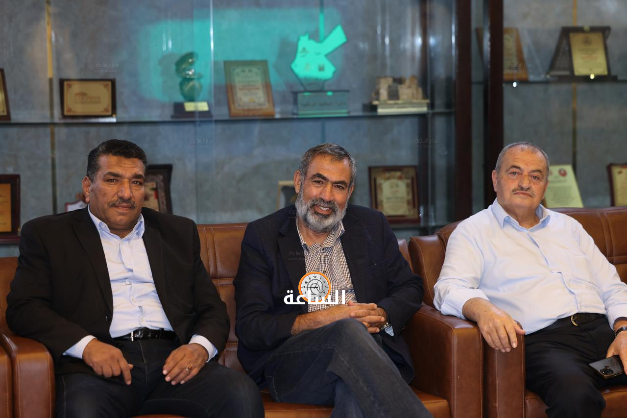 Madar Al-Saa Images 0.04373935199643986