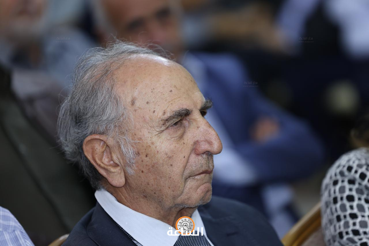 Madar Al-Saa Images 0.4447449978739568