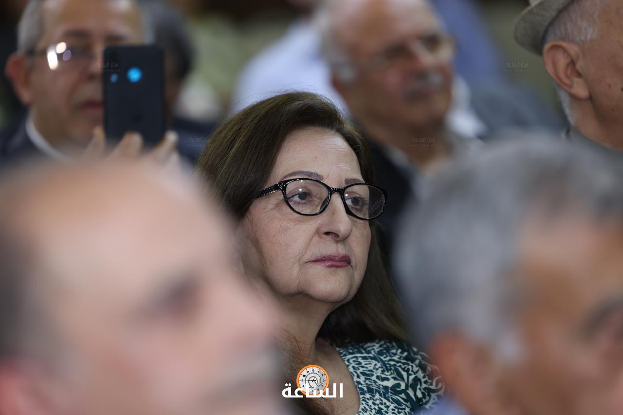Madar Al-Saa Images 0.8732983741062409