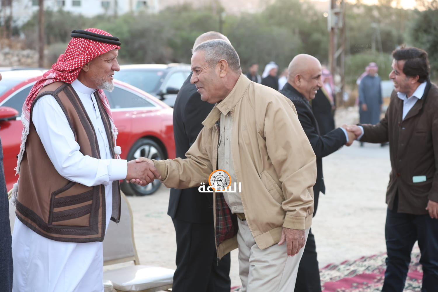 Madar Al-Saa Images 0.747693242578149