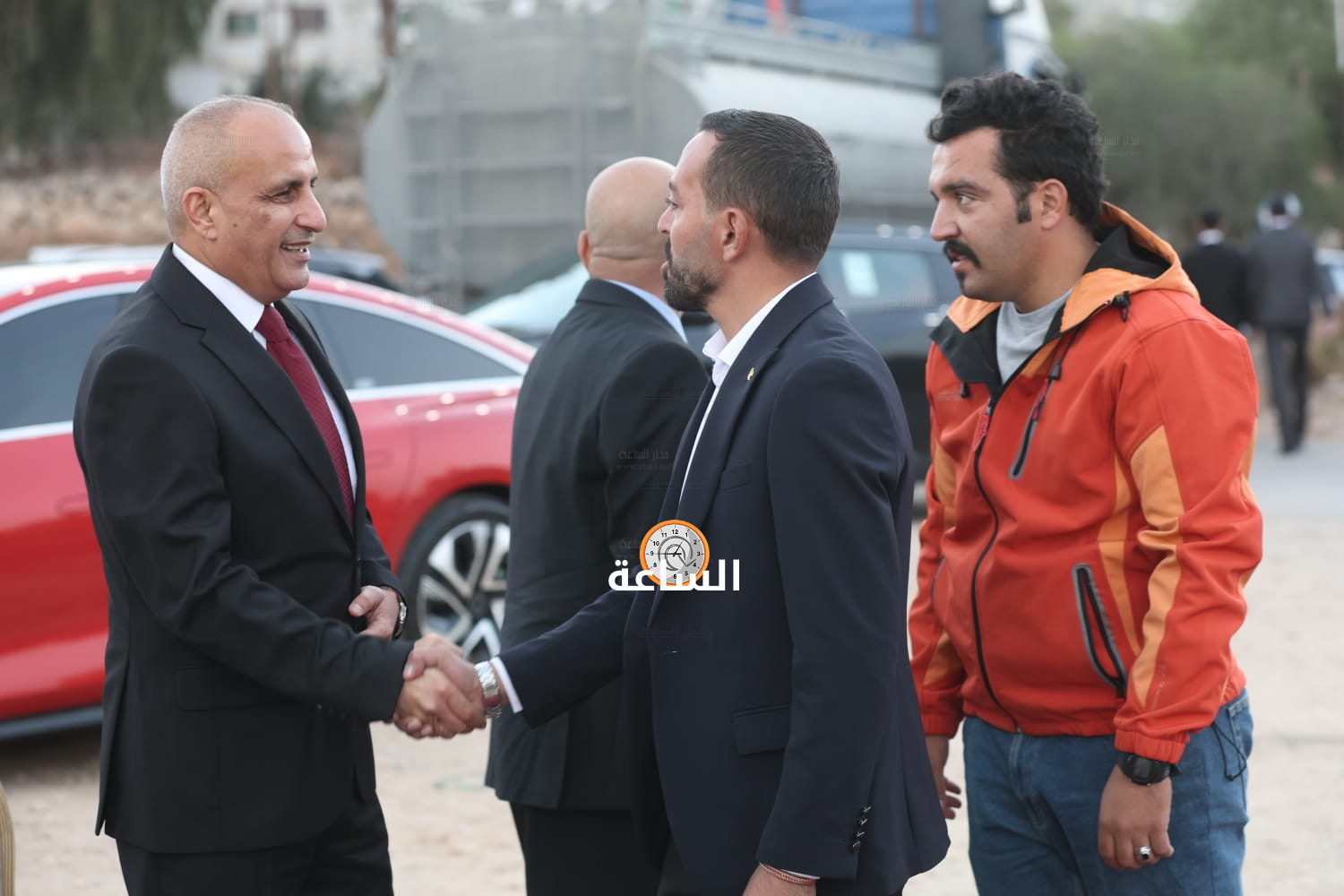 Madar Al-Saa Images 0.38588666271286765