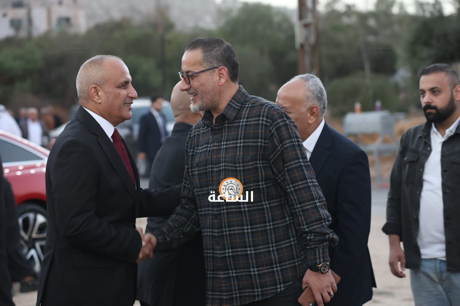 Madar Al-Saa Images 0.48995717808366