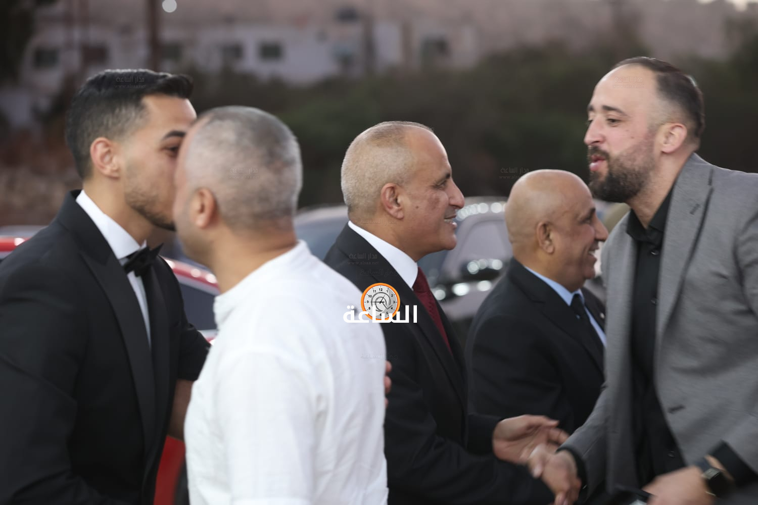 Madar Al-Saa Images 0.14161872916916074