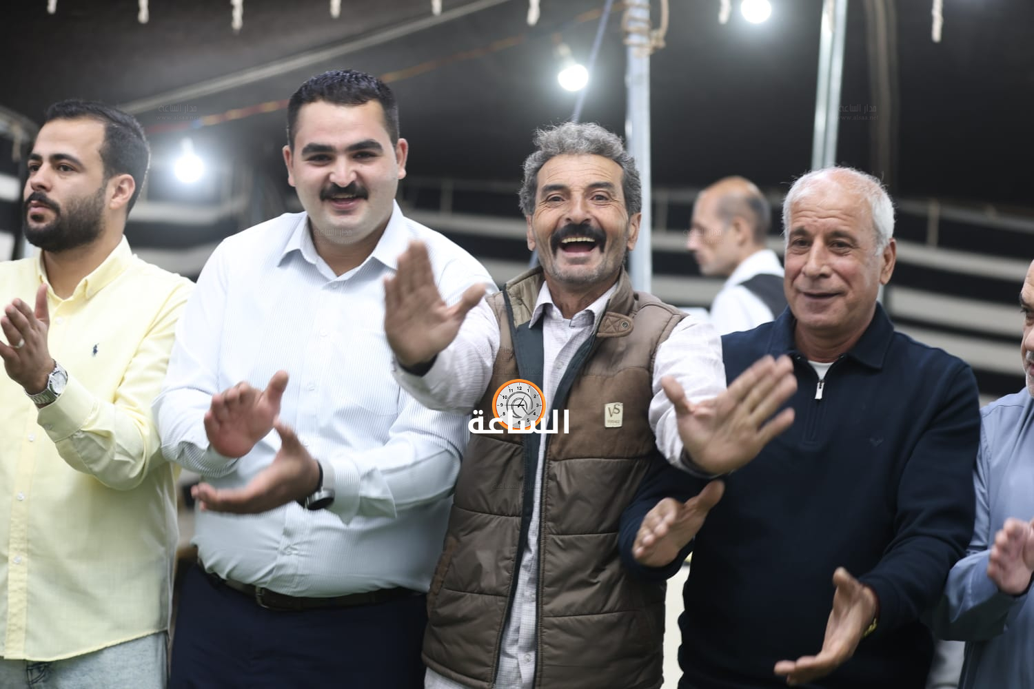 Madar Al-Saa Images 0.48826055111054667