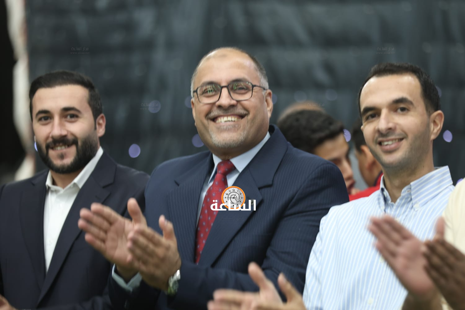 Madar Al-Saa Images 0.6982867545359229