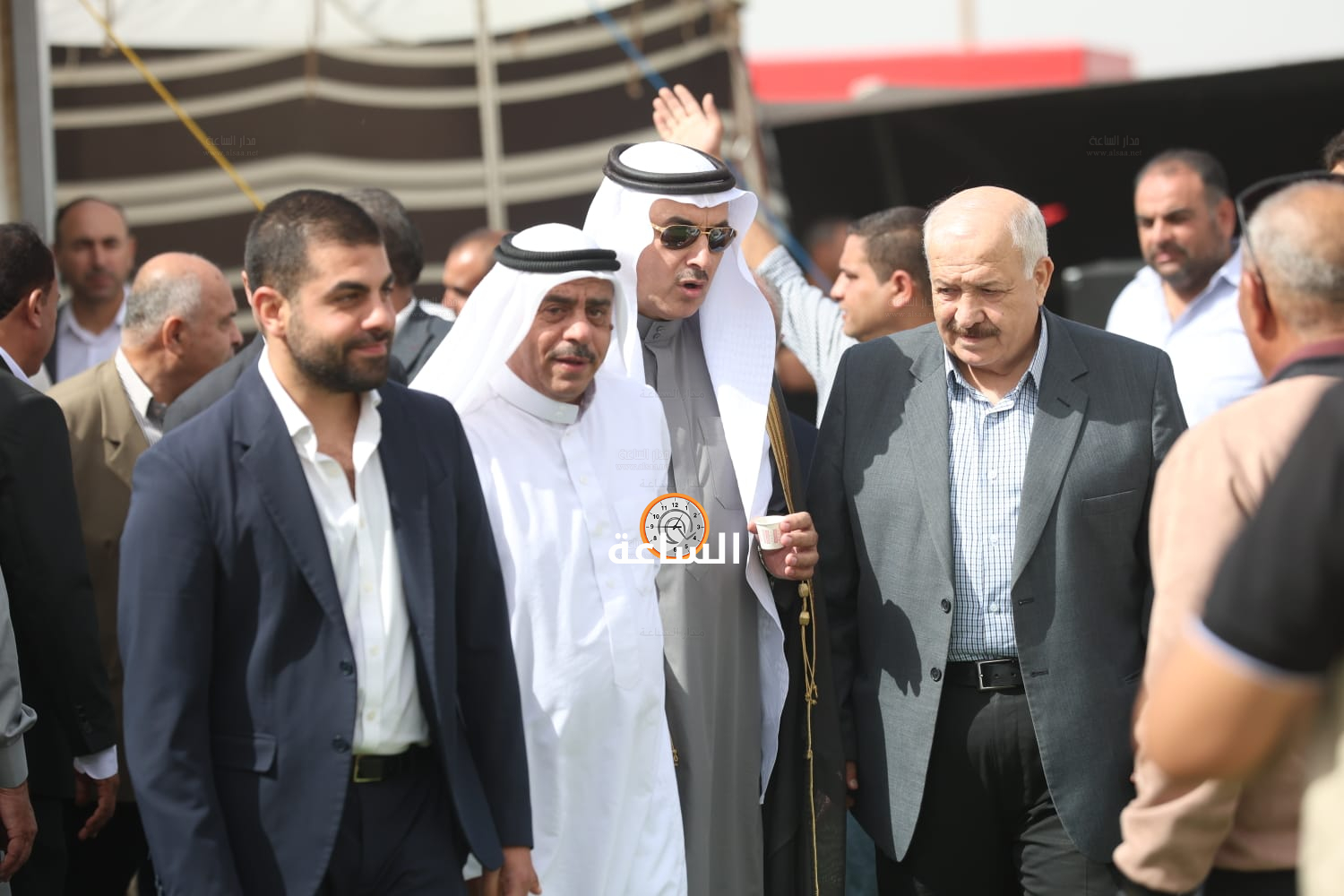 Madar Al-Saa Images 0.7824076535343427