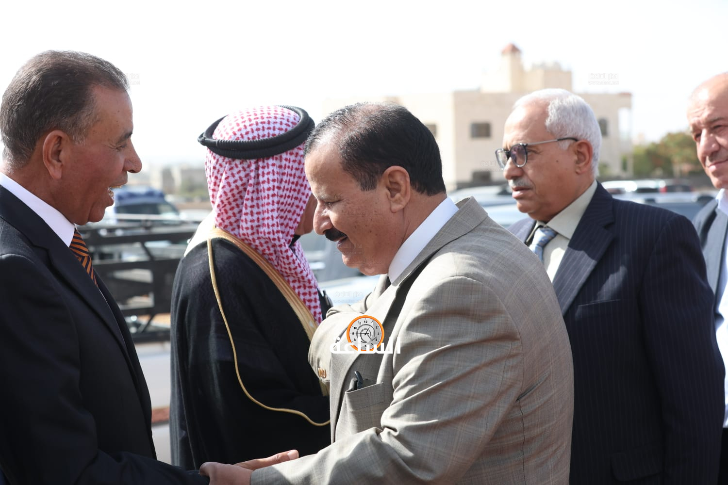 Madar Al-Saa Images 0.4283332371381955