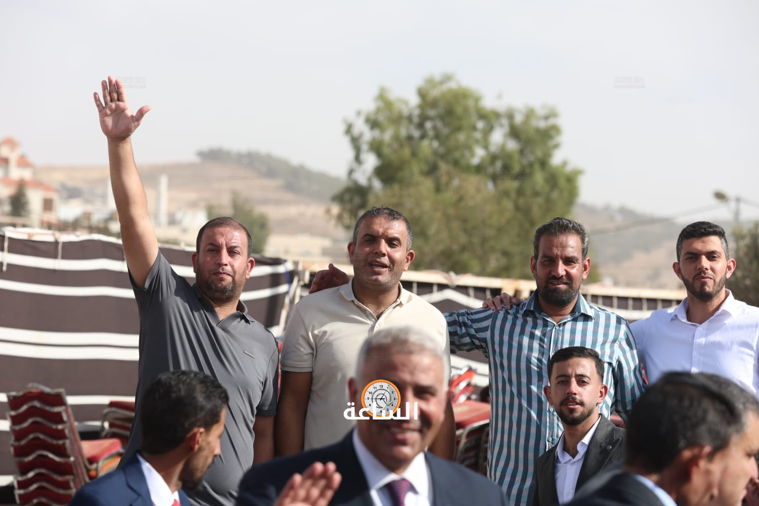 Madar Al-Saa Images 0.4914987712180423