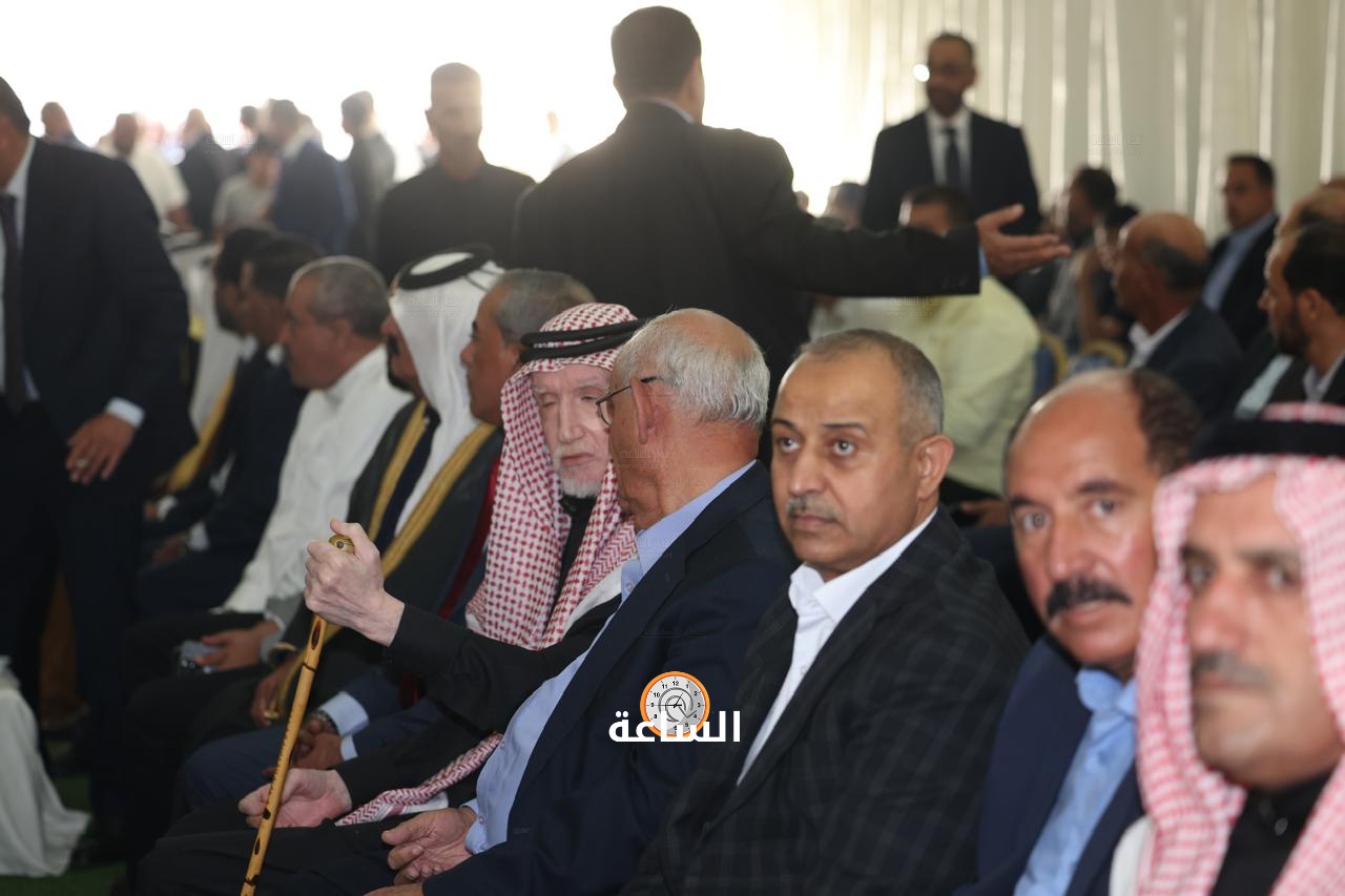 Madar Al-Saa Images 0.12476235026322446