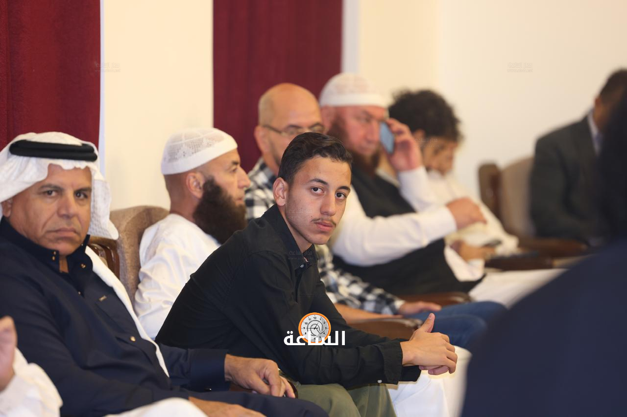 Madar Al-Saa Images 0.9242103631150572
