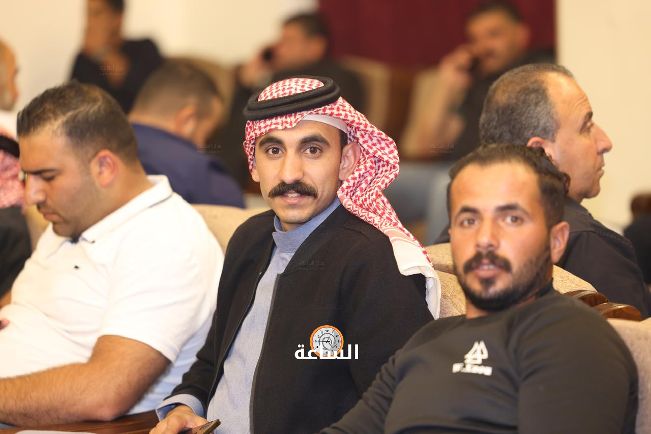 Madar Al-Saa Images 0.3843385075156792