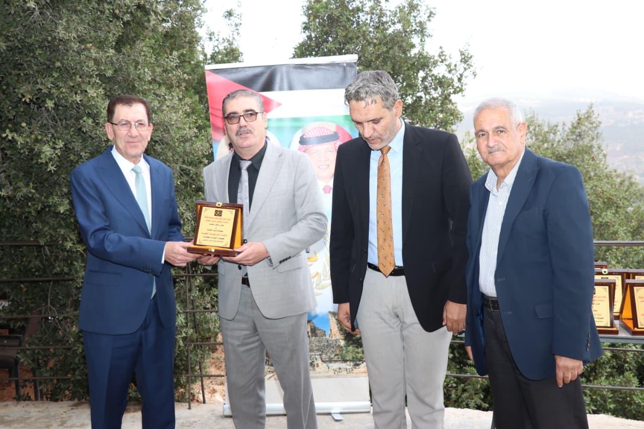 Madar Al-Saa Images 0.11921443761446882