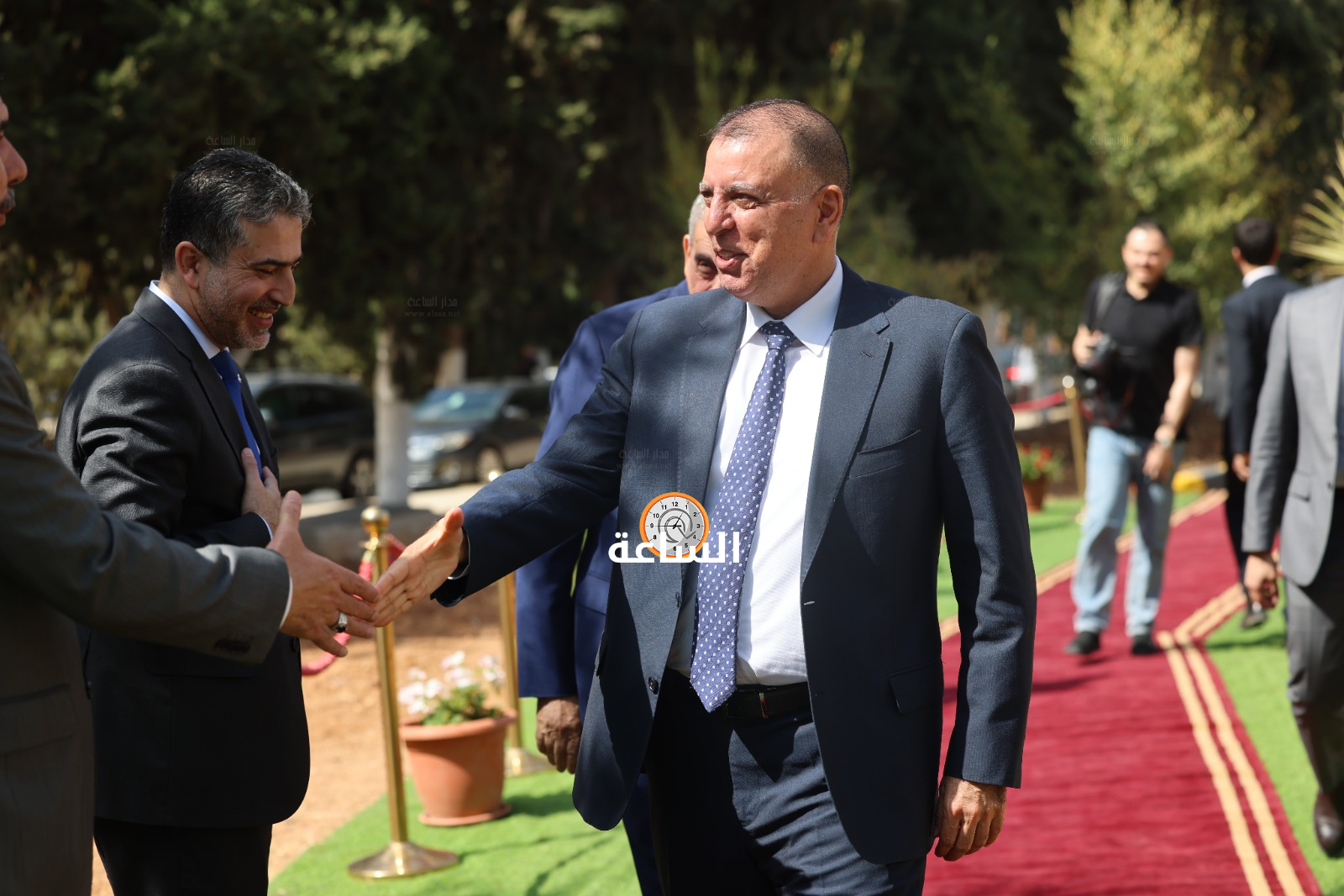 Madar Al-Saa Images 0.9057404674533979