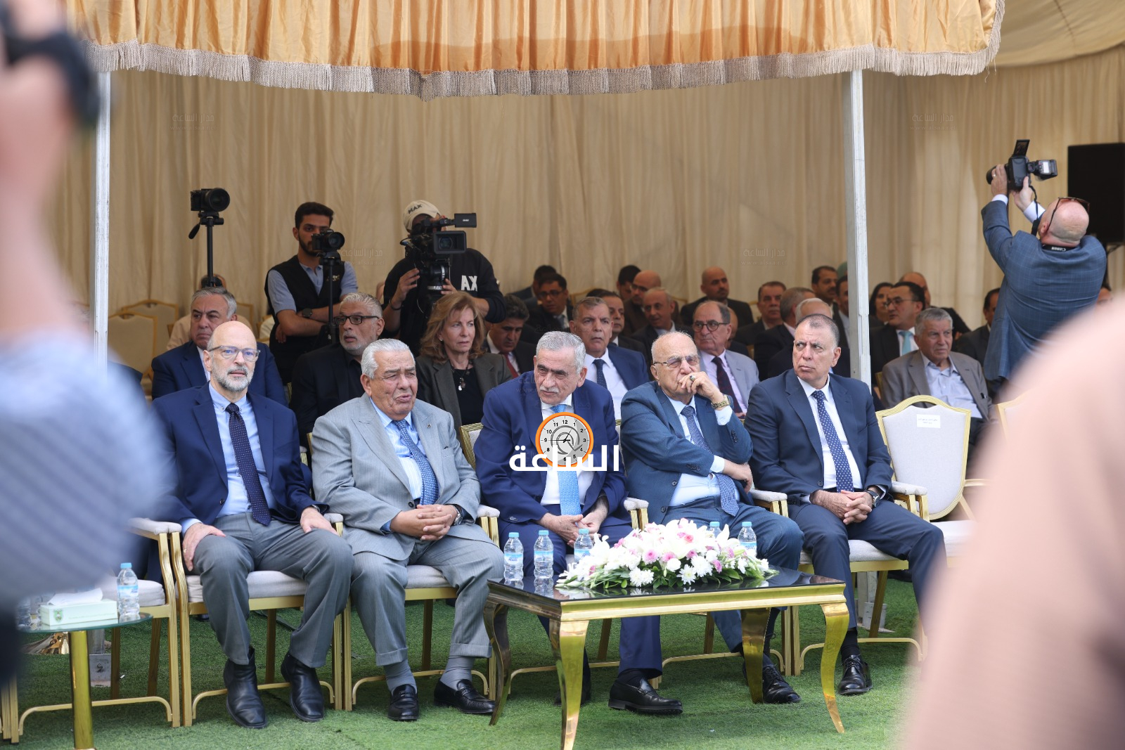 Madar Al-Saa Images 0.8895125842652847